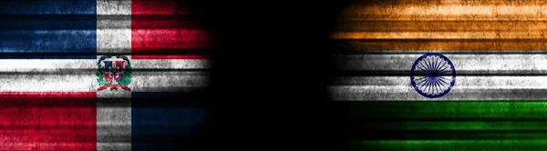 Флаги Доминиканской Республики Индии Чёрном Фоне — стоковое фото