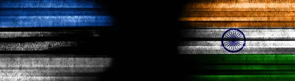 Флаги Эстонии Индии Чёрном Фоне — стоковое фото