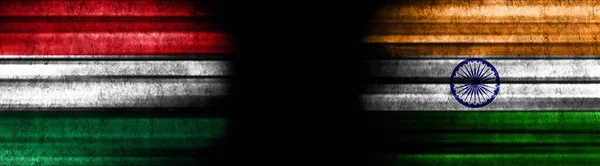 Флаги Венгрии Индии Чёрном Фоне — стоковое фото