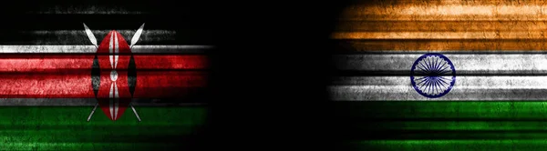 ケニアとインド 黒い背景の旗 — ストック写真