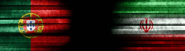 Siyah Arkaplanda Portekiz Ran Bayrakları — Stok fotoğraf