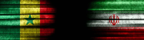 Szenegál Irán Zászlói Fekete Háttérről — Stock Fotó