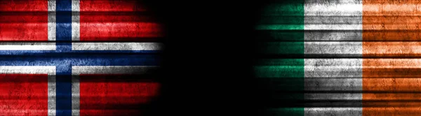 Norvégia Írország Zászlók Fekete Háttér — Stock Fotó