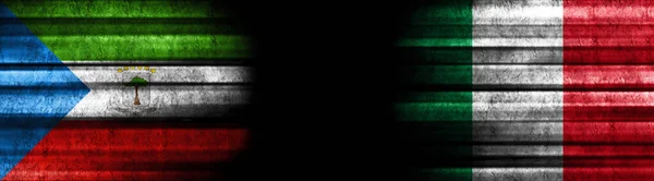 Ekvatorialguinea Och Italien Flaggor Med Svart Bakgrund — Stockfoto