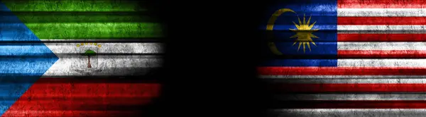 Egyenlítői Guinea Malajzia Zászlók Fekete Háttér — Stock Fotó