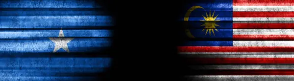 Drapeaux Somalie Malaisie Sur Fond Noir — Photo