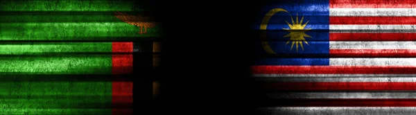 Bandeiras Zâmbia Malásia Fundo Preto — Fotografia de Stock