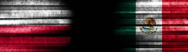 Flaggen Polens Und Mexikos Auf Schwarzem Hintergrund — Stockfoto