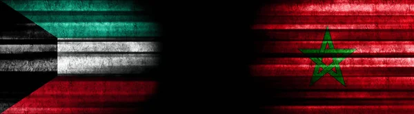 Koeweit Marokko Vlaggen Zwarte Achtergrond — Stockfoto