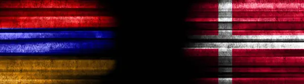 Flagi Armenii Danii Czarnym Tle — Zdjęcie stockowe
