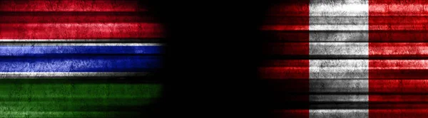 Gambia Und Peru Fahnen Auf Schwarzem Hintergrund — Stockfoto