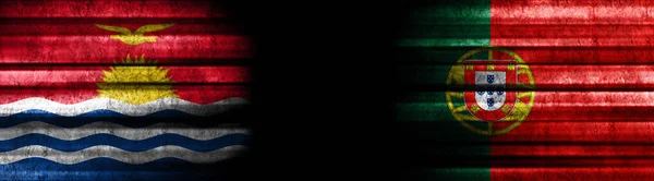 Σημαίες Κιριμπάτι Και Πορτογαλία Μαύρο Φόντο — Φωτογραφία Αρχείου