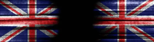 Σημαίες Ηνωμένου Βασιλείου Και Ηνωμένου Βασιλείου Μαύρο Φόντο — Φωτογραφία Αρχείου