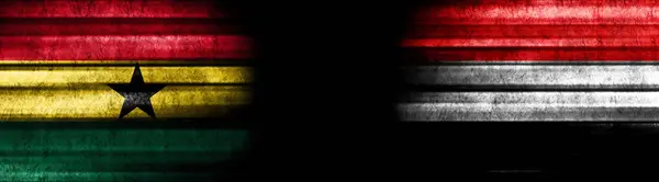 Flaggen Von Ghana Und Jemen Auf Schwarzem Hintergrund — Stockfoto