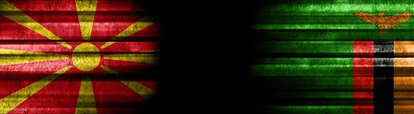 Nordmazedonien Und Sambia Flaggen Auf Schwarzem Hintergrund — Stockfoto