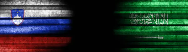 Флаги Словении Саудовской Аравии Чёрном Фоне — стоковое фото