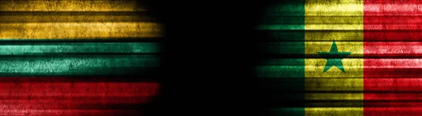 Litvánia Szenegál Zászlók Fekete Háttér — Stock Fotó