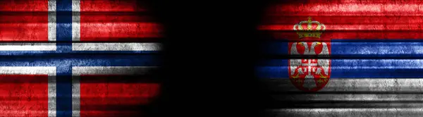 Norvegia Serbia Bandiere Sfondo Nero — Foto Stock