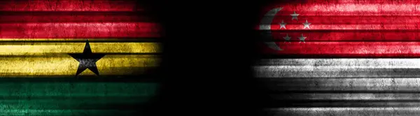 Flaggen Von Ghana Und Singapur Auf Schwarzem Hintergrund — Stockfoto