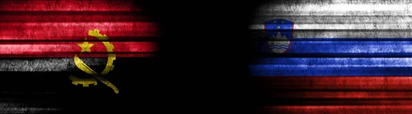 Σημαίες Αγκόλα Και Σλοβενίας Μαύρο Φόντο — Φωτογραφία Αρχείου