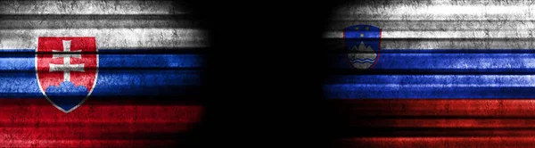 Slovakya Slovenya Siyah Arkaplanda Bayraklar — Stok fotoğraf