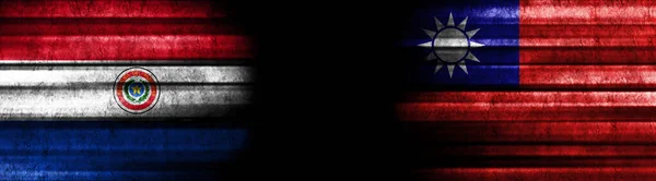 Παραγουάη Και Ταϊβάν Σημαίες Μαύρο Φόντο — Φωτογραφία Αρχείου