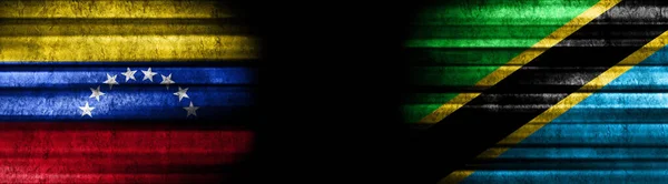 Флаги Венесуэлы Танзании Чёрном Фоне — стоковое фото