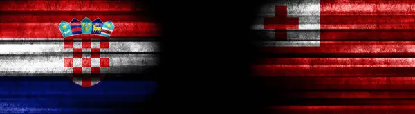 Kroatien Und Tonga Flaggen Auf Schwarzem Hintergrund — Stockfoto