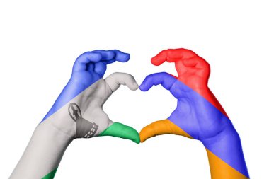 Lesotho Ermenistan Kalbi, El hareketi kalp yapmak, Kırpma Yolu