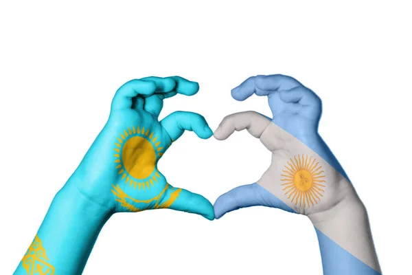 哈萨克斯坦阿根廷心 手的姿势造心 收割之路 — 图库照片