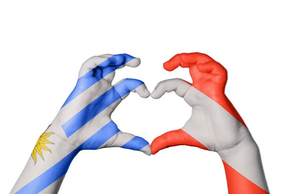 Уругвай Австрия Сердце Жест Делающий Сердце Отрезание Пути — стоковое фото