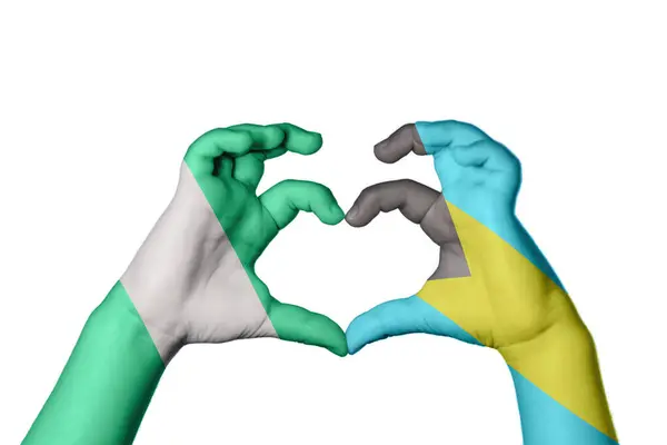 尼日利亚Bahamas Heart Hand Gesture Making Heart Clipping Path — 图库照片