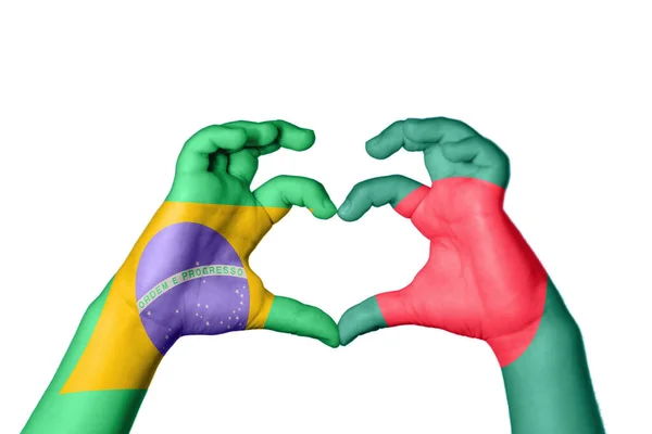 Βραζιλία Μπαγκλαντές Καρδιά Χειρονομία Χέρι Καθιστώντας Την Καρδιά Ψαλίδισμα Μονοπάτι — Φωτογραφία Αρχείου