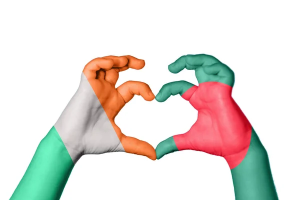 Irlandia Bangladesz Serce Ręka Gestem Podejmowania Serca Ścieżka Clipping — Zdjęcie stockowe