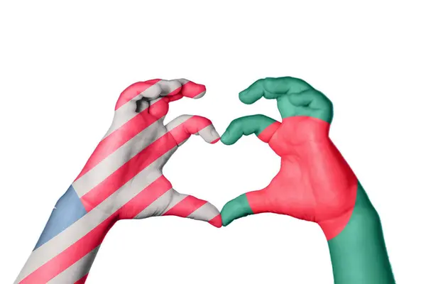 利比里亚Bangladesh Heart Hand Gesture Making Heart Clipping Path — 图库照片