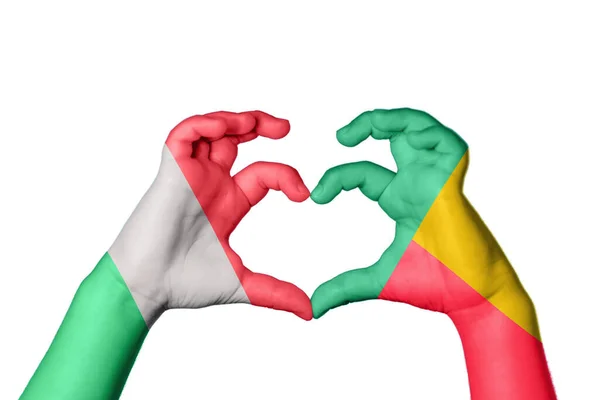 Itália Benin Heart Gesto Mão Fazendo Coração Clipping Path — Fotografia de Stock
