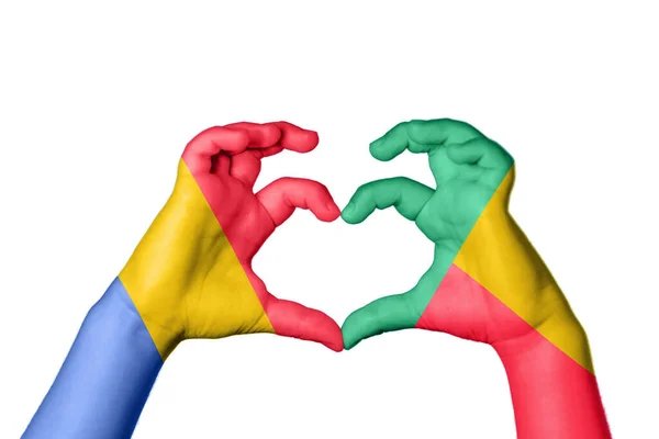 罗马尼亚Benin Heart Hand Gesture Making Heart Clipping Path — 图库照片