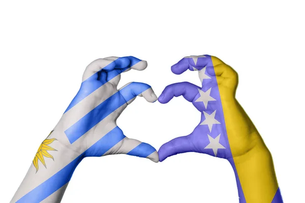 Ουρουγουάη Βοσνία Και Ερζεγοβίνη Καρδιά Χειρονομία Χέρι Κάνοντας Καρδιά Ψαλιδίζοντας — Φωτογραφία Αρχείου