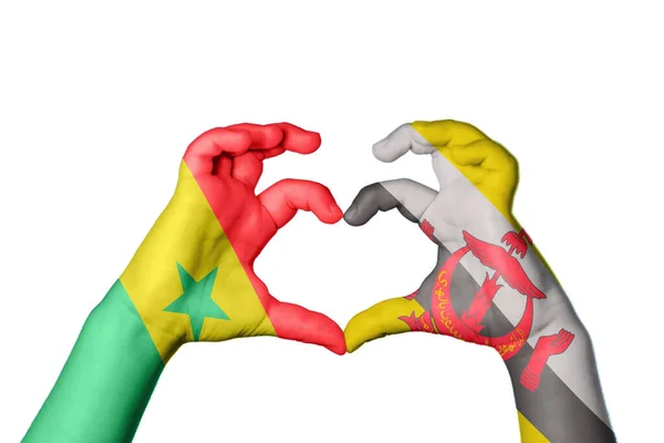 Senegal Brunei Coração Mão Gesto Fazendo Coração Clipping Path — Fotografia de Stock
