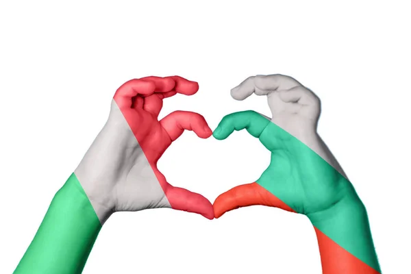 Italia Bulgaria Corazón Gesto Mano Que Hace Corazón Recorte Camino — Foto de Stock