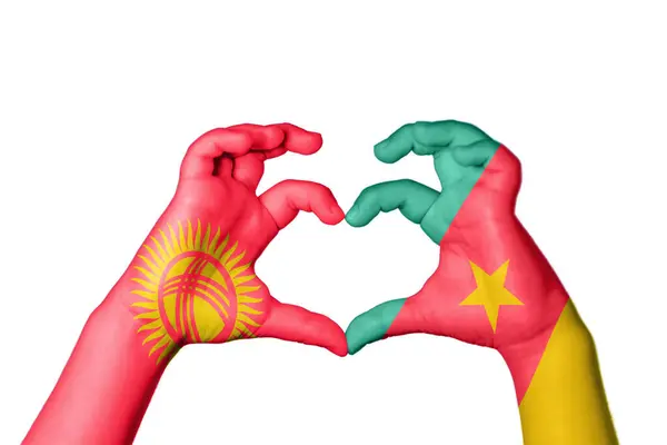 Kirgizië Kameroen Hart Hand Gebaar Maken Hart Knippen Pad — Stockfoto