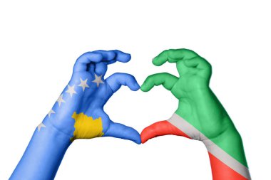 Kosova Çeçenistan 'ın Kalbi ve El Hareketi Kalp Yapıyor, Yol Kesiyor
