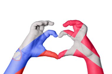 Slovenya Danimarka Kalbi, El hareketi, kalp yapma, Kırpma Yolu