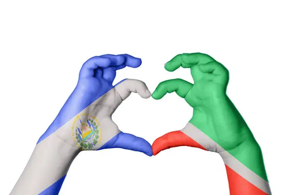 Σαλβαδόρ Τσετσενία Καρδιά Χέρι Χειρονομία Κάνοντας Καρδιά Ψαλίδισμα Μονοπάτι — Φωτογραφία Αρχείου