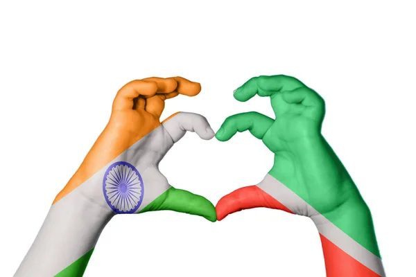 Indie Czeczenia Serce Gest Ręczny Serca Ścieżka Clipping — Zdjęcie stockowe