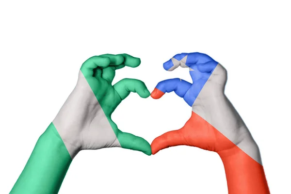 Nigeria Chile Serce Gest Ręczny Serca Ścieżka Klipu — Zdjęcie stockowe