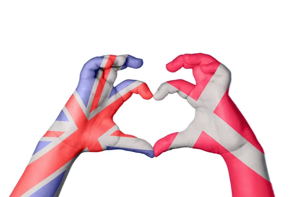联合王国Denmark Heart Hand Gesture Making Heart Clipping Path — 图库照片