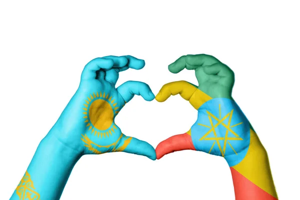 Kazakstan Etiopien Hjärta Hand Gest Att Göra Hjärta Klippa Vägen — Stockfoto