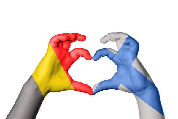 Βέλγιο Φινλανδία Καρδιά Χειρονομία Χέρι Καθιστώντας Την Καρδιά Ψαλιδίζοντας Διαδρομή — Φωτογραφία Αρχείου