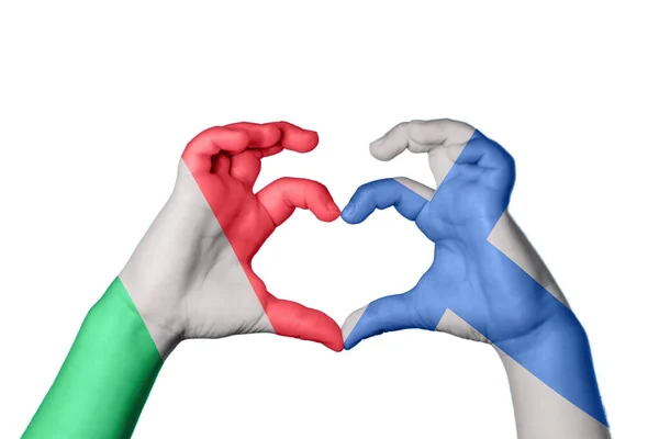 Italien Finland Heart Hand Gest Att Göra Hjärta Klippbana — Stockfoto